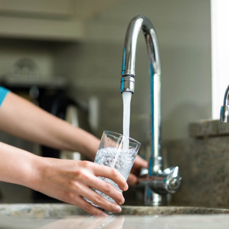 Trinkwasserhygiene gegen Legionellen und Pseudomonaden im Raum Kiel, Berlin, Tessin 1
